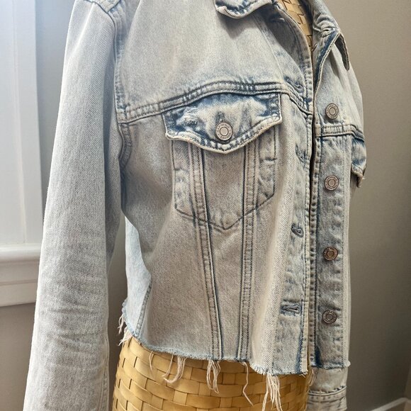 GAP Denim Cropped/Distressed Jacket, Size Small - Picture 2 of 4